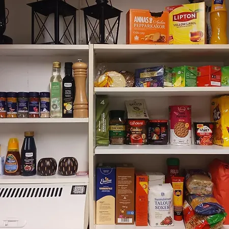 Cozy Economy For 4 At The Shopping Area